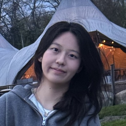 Xinyi Xu
